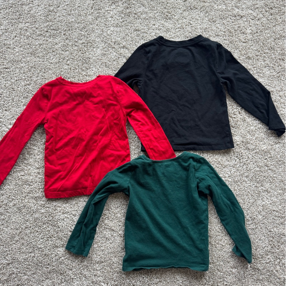 Girls Long Sleeve Shirt Bundle Festive holiday graphic Christmas tops size 4/5 - Picture 11 of 11